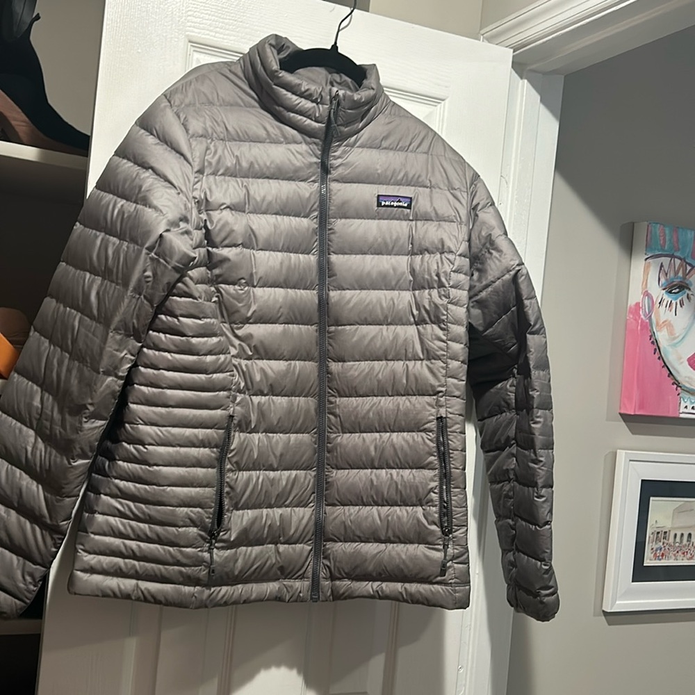 Women’s Patagonia puffer